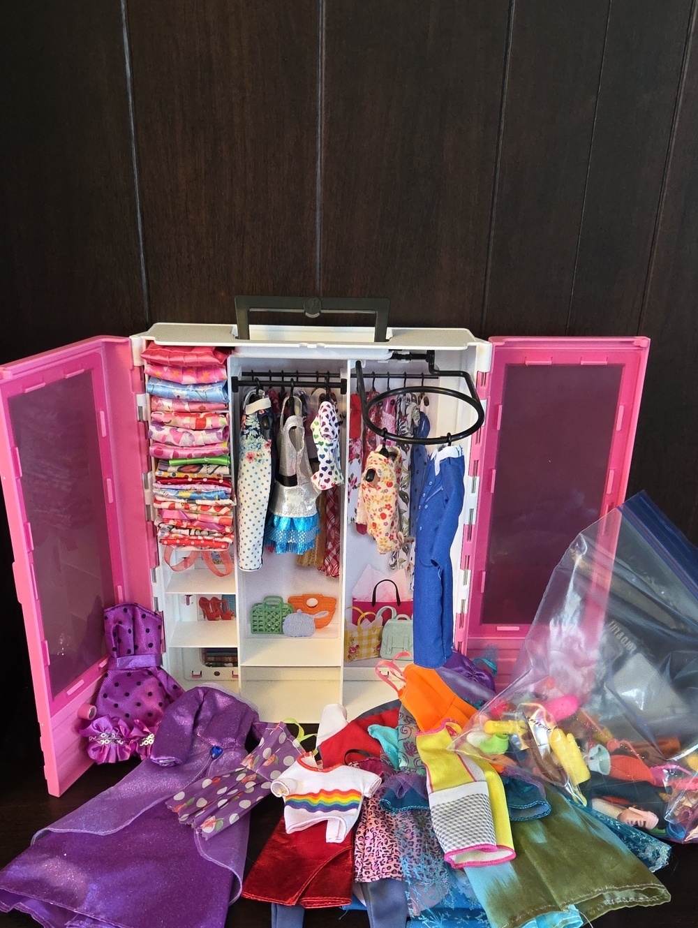 Barbie Portable Fashion Wardrobe Storage Case with Accessories